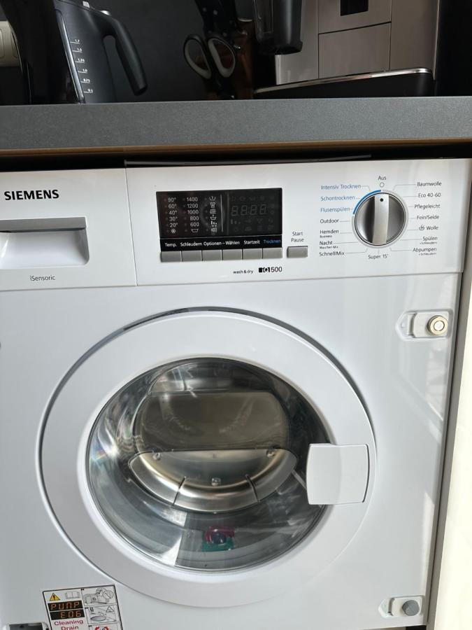 Traumhafte Haushaelfte Mit Kamin, Garten & Whirlpool Apartment Berlin Exterior photo