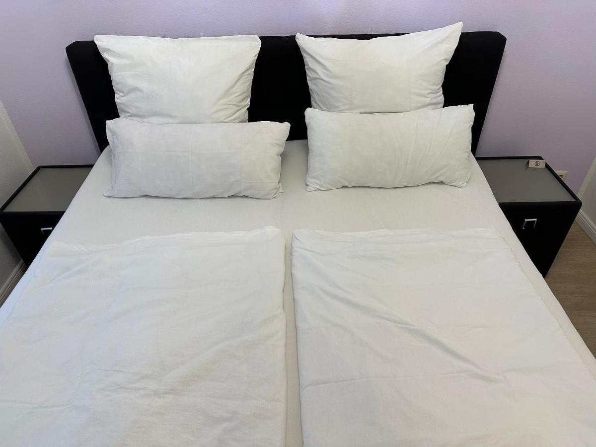 Traumhafte Haushaelfte Mit Kamin, Garten & Whirlpool Apartment Berlin Exterior photo